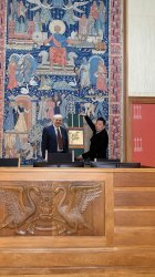 吴月霖作品被挪威奥斯陆市政厅收藏